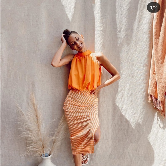 MUST GO: Zara wrap top bloggers favorite - Picture 7 of 16